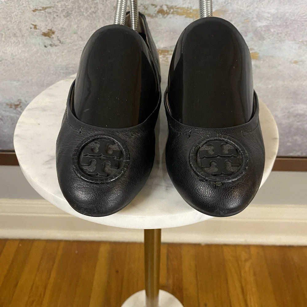 Tory Burch Ballet Flat Shoes Womens Size 7 Black Leather Logo Slip On Round Toe